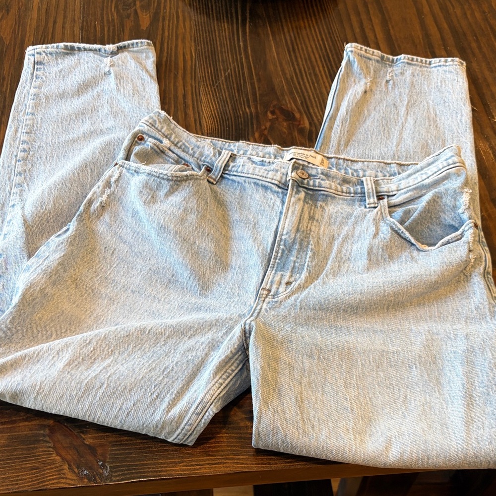 Abercrombie & Fitch Light Blue Relaxed Fit Jeans